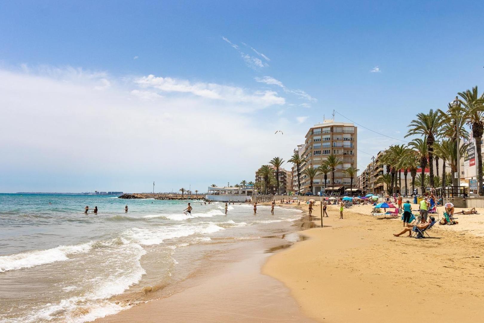 Beach House Торрев'єха Екстер'єр фото