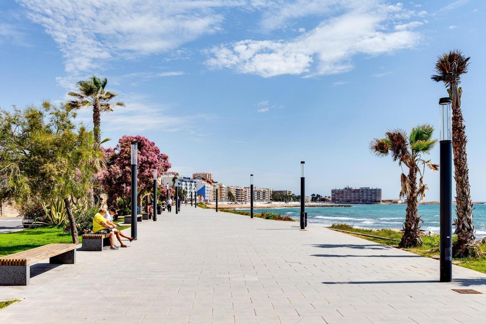 Beach House Торрев'єха Екстер'єр фото