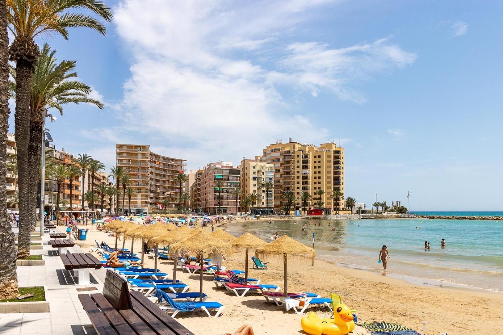 Beach House Торрев'єха Екстер'єр фото